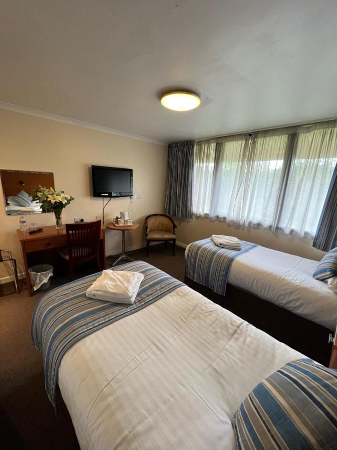 Hermitage Park Hotel Coalville Exterior photo