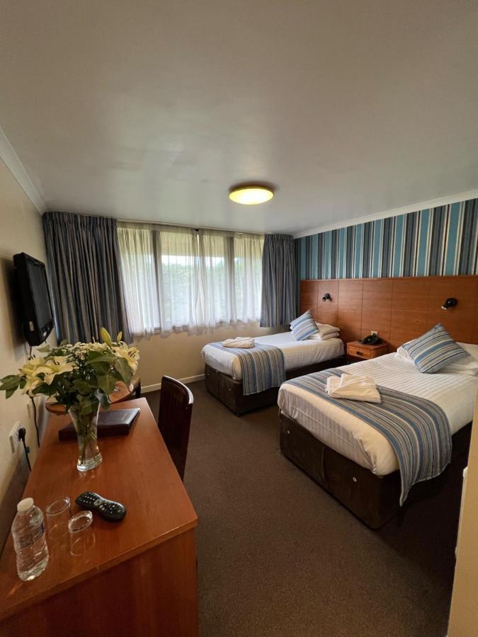 Hermitage Park Hotel Coalville Exterior photo