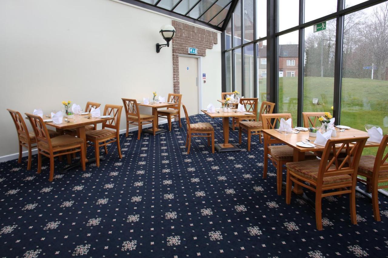 Hermitage Park Hotel Coalville Exterior photo